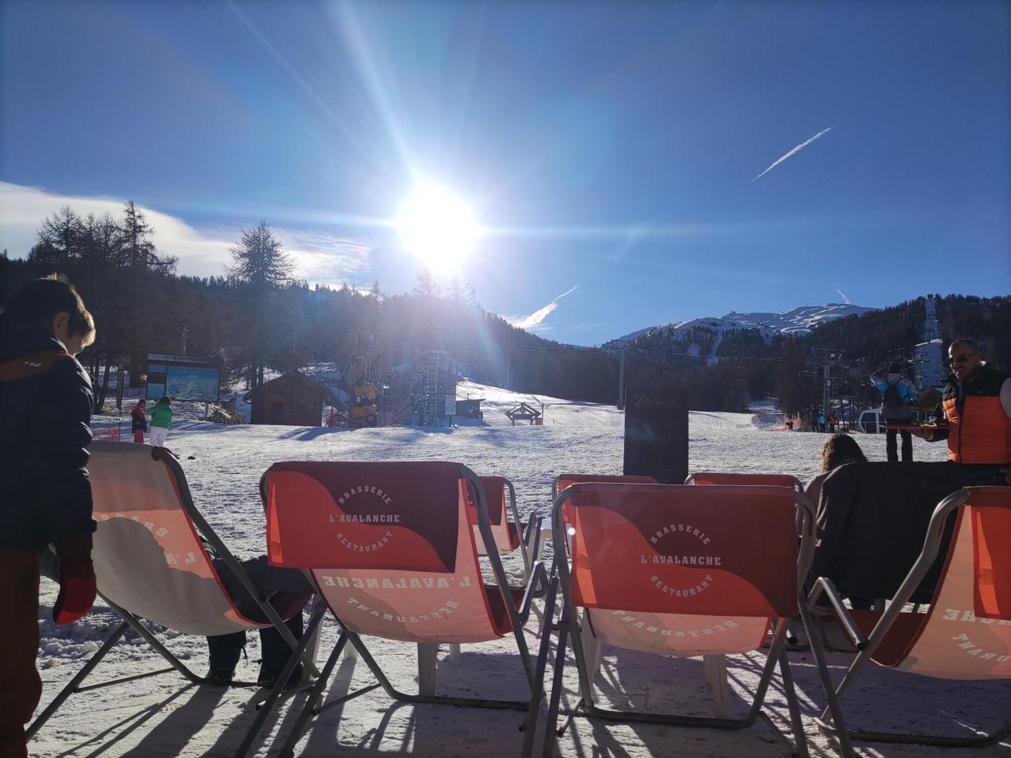 Risoul Altair Jolie T2 Confortable Skis Aux Pieds Exterior foto